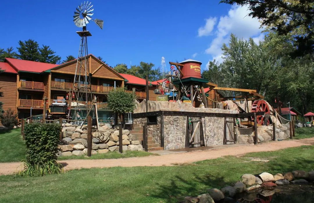 Log Cabins At Meadowbrook Resort-1
